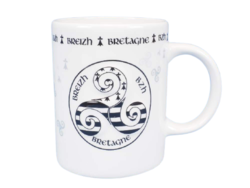 Mug en relief motif Triskell